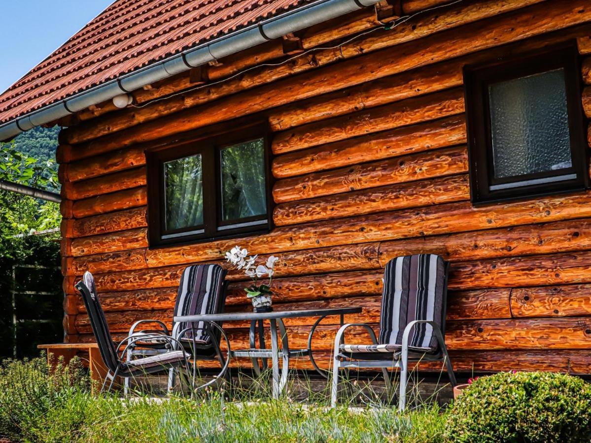 Home Eden Dobrenica Bihac Exterior photo