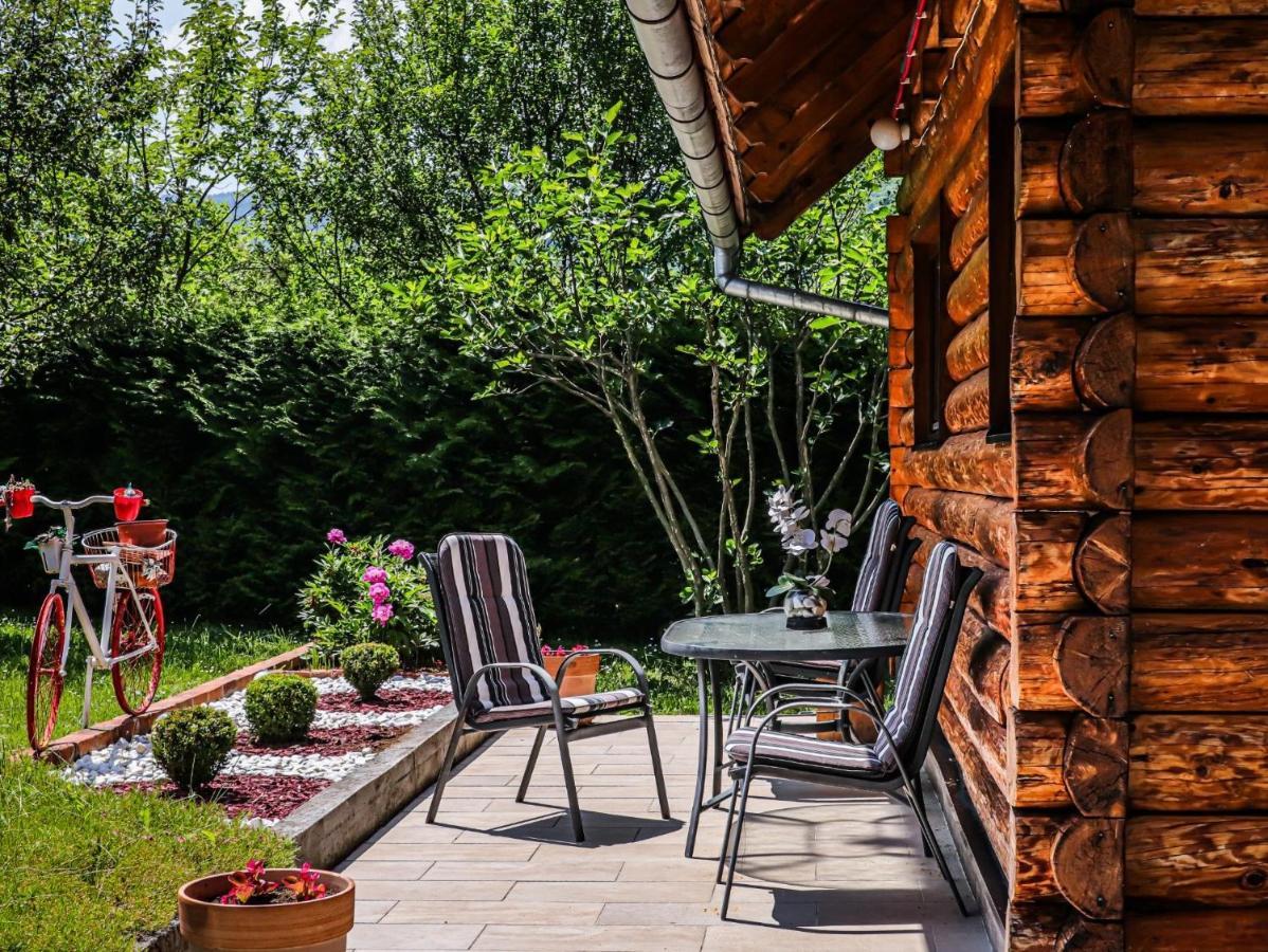Home Eden Dobrenica Bihac Exterior photo